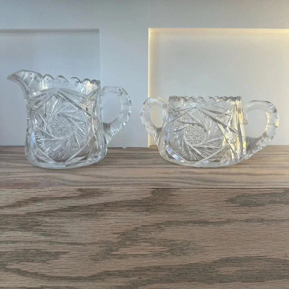 Vintage Heavy Cut Crystal Cream and Sugar
Set elegant dining entertainment - Picture 1 of 4